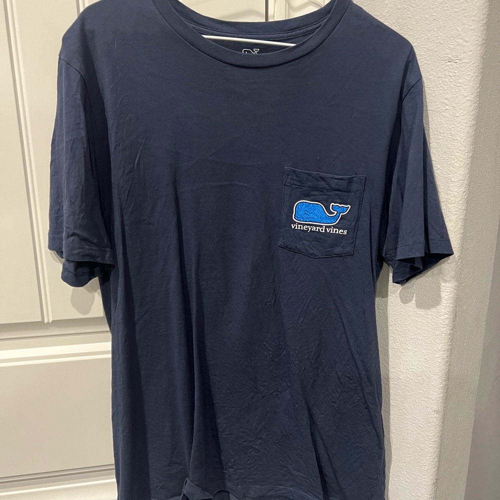 Vineyard Vines t-shirt